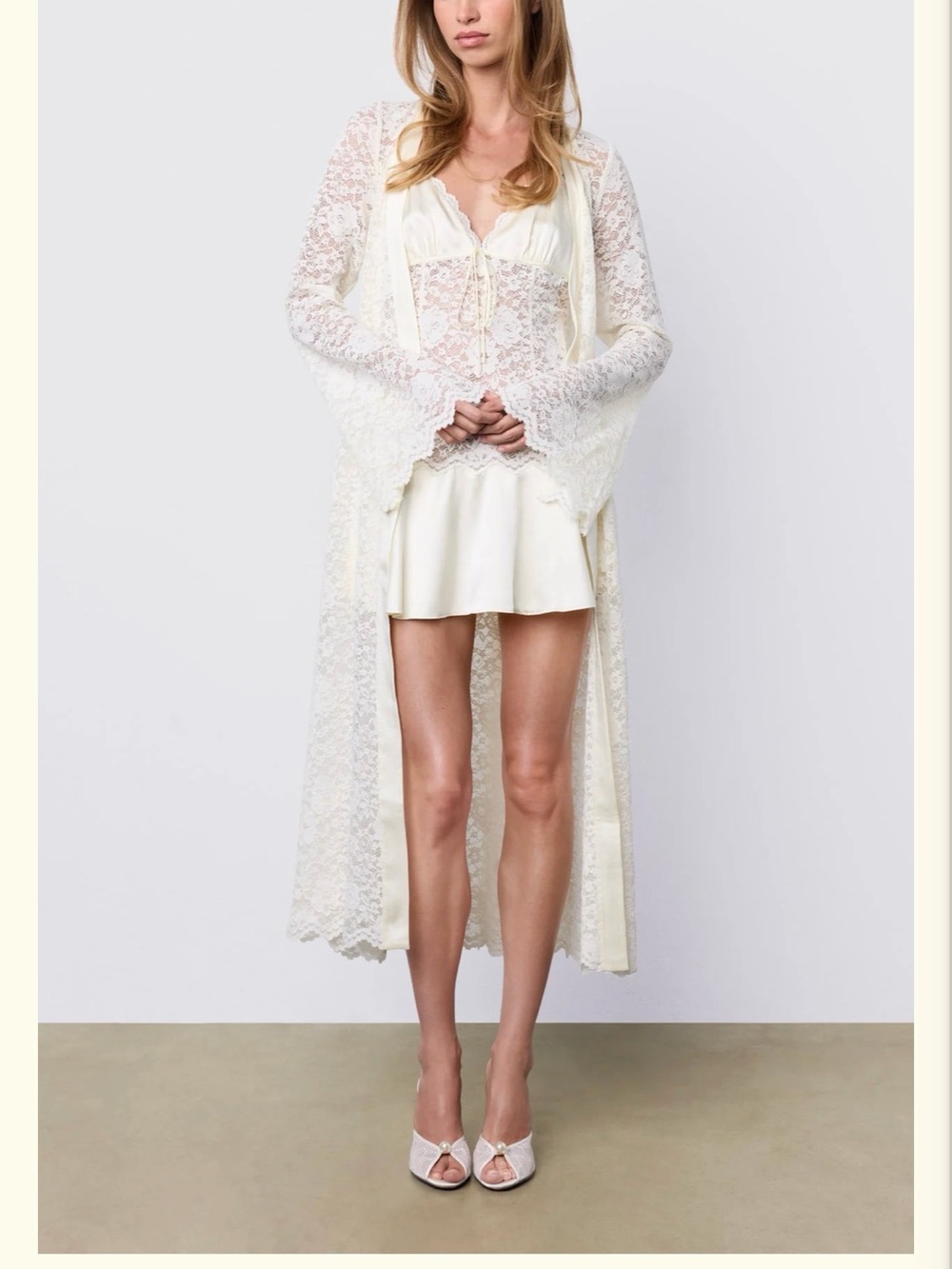 Phe Phe Brigette Robe Pearl (S/M)